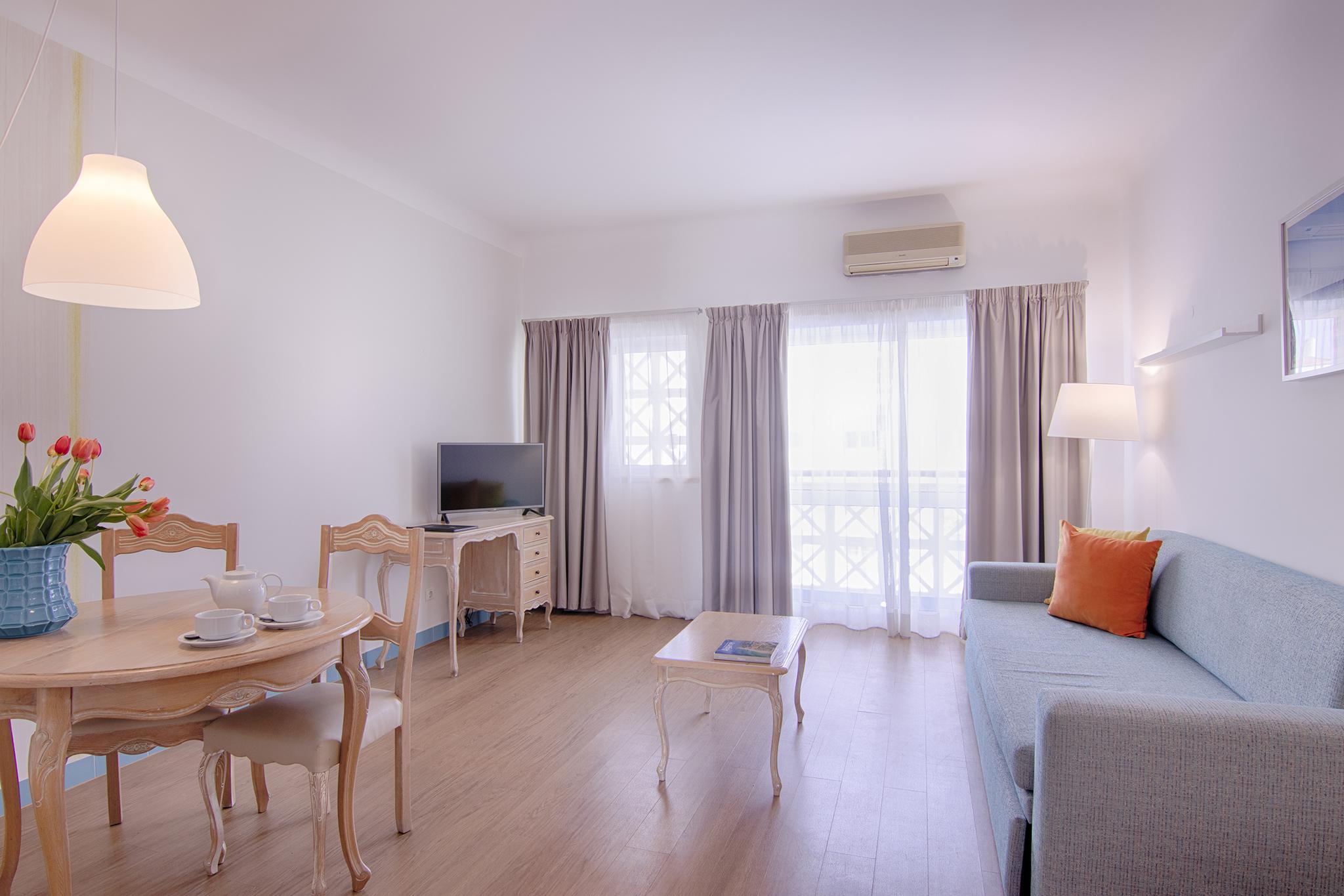 البوفيرا Luna Miramar Club المظهر الخارجي الصورة