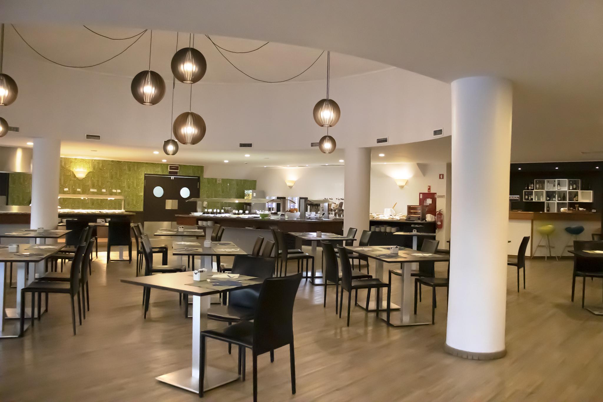 البوفيرا Luna Miramar Club المظهر الخارجي الصورة
